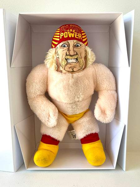 Hulk Hogan Says: Obey Your Parents